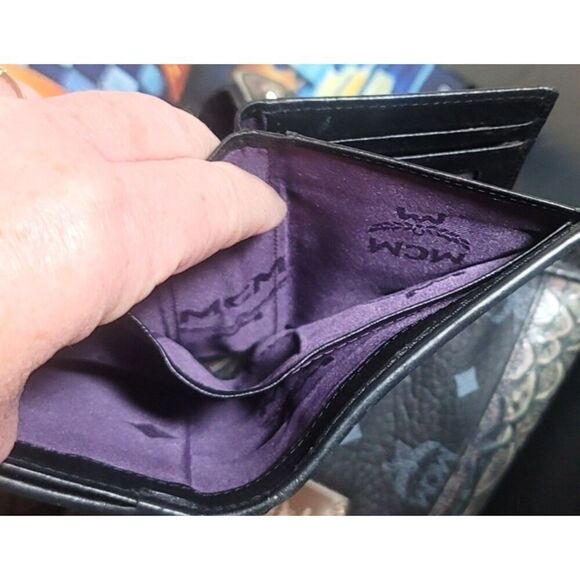 MCM - Rare Black Crocodile Iridescent Hand Bag & Wallet Combo - Picture 11 of 15